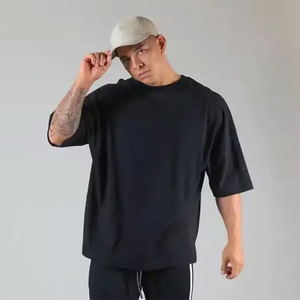 เสื้อยืดพิมพ์ลายสำหรับผู้ชายเสื้อผ้าแฟชั่นแนวสตรีทผ้าคอตตอนโอเวอร์ไซส์ทำจากผ้าฝ้าย100% ออกแบบโลโก้ได้ตามต้องการ - Product Image 5