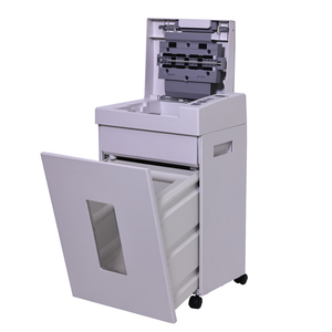 Déchiqueteuse de bureau avec alimentation automatique - Product Image 1