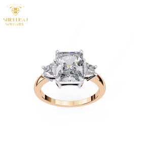 Bague solitaire de luxe pour femme, diamant taille radiant, trois pierres, 4,50 carats au total, certifié IGI, diamant de laboratoire CVD, personnalisable, en or massif 14K/18K - Product Image 2