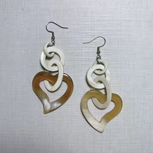 ชุดต่างหู huggie ย้อนยุคทำด้วยมือ - Product Image 2