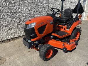 Bomba y Caja de Cambios Nuevas y Usadas de Alta Calidad para Tractor Agrícola BX1880 4x4 de 12HP - Product Image 4