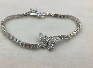 Pulsera de tenis de mariposa de diamante de moissanita de corte redondo de oro blanco de 14 quilates, hermosa pulsera de diamante blanco redondo de 3MM regalo de cumpleaños - Product Image 2