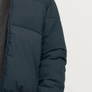 Chaquetas acolchadas de alta calidad superventas para hombres y mujeres, fáciles de usar, disponibles en todos los tamaños, colores, decoración bordada, MOQ bajo - Product Image 2