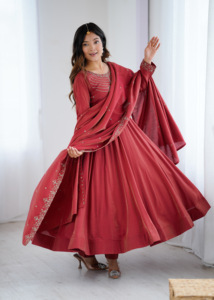 Salwar pour femmes en soie Chanderi pure romaine, longueur au sol, coupe classique, style traditionnel, pour les occasions de mariage et de fête, séchage rapide, infroissable - Product Image 3