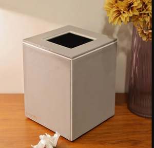 Belle couleur bleue avec couvercle en bois Poubelle poubelle de rangement et poubelle fabriquée en fer et couvercle en bois d'acacia - Product Image 5