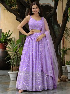 Lehenga Choli moderne en georgette évasée couleur lavande avec broderie florale en zari, dupatta en filet doux réversible pour mariages, fêtes et Diwali - Product Image 4