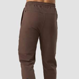 กางเกงขนแกะผู้ชายระบายความร้อน - น้ําหนักเบาและสะดวกสบาย เหมาะสําหรับการวิ่ง โยคะ และฟิตเนส - Product Image 4