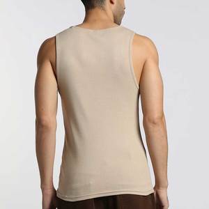 NAPA INDUSTRIES Débardeur tricoté sans manches col en V beige personnalisé avec logo imprimé pour homme, couleur unie décontractée en polyester/coton à séchage rapide - Product Image 4