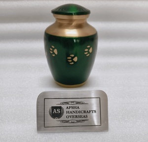 โกศใส่เถ้ากระดูกสัตว์เลี้ยงแบบใหม่ ดีไซน์เท้าสัตว์ ทำจากทองเหลือง/อะลูมิเนียม สีดำ พร้อมแถบสีทอง สำหรับเก็บเถ้ากระดูกในพิธีศพ - Product Image 4