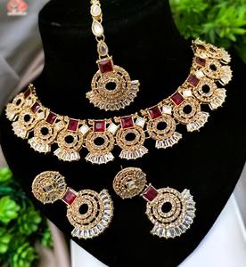 Ensemble de collier de mariée en acier inoxydable de style indien/pakistanais avec Tikka, collier ras du cou audacieux, boucles d'oreilles classiques pour anniversaire - Product Image 3
