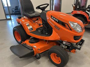 Cortadora de Césped Industrial Usada con Motor de 2 Tiempos, Pocas Horas de Uso, Tracción en las Cuatro Ruedas, Dirección Asistida, Neumáticos Traseros Grandes, Asiento Cómodo - Product Image 5