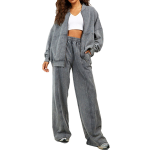 Nouveau modèle Ensemble deux pièces Survêtement court 100% coton avec capuche Vêtements durables pour femmes Survêtement court pour femmes - Product Image 1