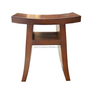 Tabouret d'appoint artisanal en acajou élégant 45x47x27cm, siège polyvalent en bois massif fait à la main pour la cuisine, finition naturelle - Product Image 3