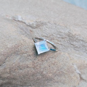 Classic 925 Sterling Silver Rhodium Plated Fine Handmade Engagement <b>Ring</b> Rainbow Blue Moonstone Zircon <b>Indian</b> Unisex Jewelry - Product Image 4