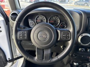 Jeep Wrangler Unlimited Sahara 4x4 d'occasion propre 2017 - Product Image 4