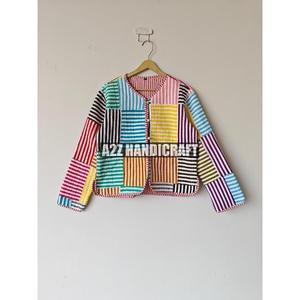 เสื้อแจ็กเก็ตปะต่อสไตล์โบฮีเมียนสำหรับผู้หญิงเสื้อแจ็กเก็ตแบบปะติดทำด้วยมือเสื้อโค้ทของขวัญวันหยุดกระดุมที่ใกล้ชิดของขวัญสำหรับเธอ - Product Image 1