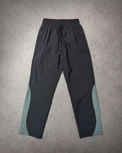 Ensemble survêtement personnalisé pour homme, coupe-vent streetwear d'hiver OEM - Survêtement à capuche avec tissu respirant à séchage rapide, couleurs/logos personnalisables - Product Image 3