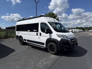 VENTAS DE NUEVOS MODELOS Modernos: Autocaravanas Th-o-r S-e-q-u-e-n-c-e 20Y 2027, LISTAS PARA ENVÍO - Product Image 1