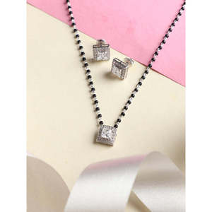 Compre un Conjunto de Mangalsutra de Plata Pura, Joyería Fina con Diamante de Corte Esmeralda Chapado en Oro, para Regalo de Boda o Fiesta para Esposa - Product Image 2