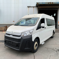 Nouvelle édition de luxe pour Hiace 4 places, minibus, transmission automatique, diesel turbo, Euro VI, modèle 2024, à vendre