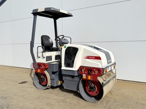 Nueva Rodillo Compactador Estático de Doble Tambor DYNAPAC 37kW con Bomba Hidráulica Kohler KYB y Rodamientos de Engranajes de Alta Eficiencia, Listo para Envío - Product Image 3
