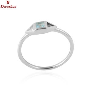 Joyería de Plata de Ley 925 de moda Topacio azul natural y anillo de fiesta de boda de múltiples piedras preciosas con incrustaciones de ajuste de bisel - Product Image 1