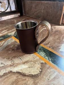 Corne à boire en corne naturelle de qualité supérieure Logo personnalisé Service de gravure Animal étanche Origine européenne Maison Restaurant Utilisation naturelle - Product Image 5