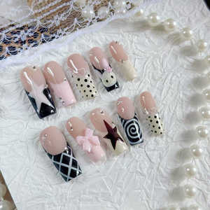 Mélange de couleurs rose pour ongles à presser, motifs assortis pour une décoration d'ongles élégante - Product Image 1