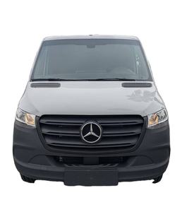 Sprinter 2024 USADO con Volante a la Izquierda, Cámara Trasera y Asientos de Tela en Buen Estado, Listo para Conducir - Product Image 1