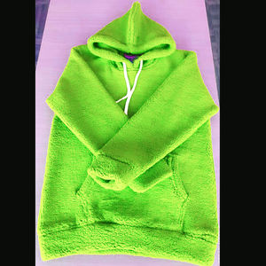 Sudadera con capucha de moda de invierno para hombre Sudadera cálida peluda con bordado de letras Patrón de diseñador de talla grande hecho de lana - Product Image 5