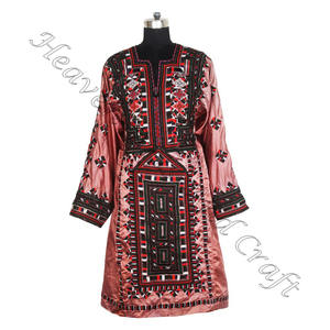 BDR033 réel traditionnel Vintage brodé à la main Balochi haut bohème Unique Vintage fait à la main bohème Banjara Baluchi robe - Product Image 5
