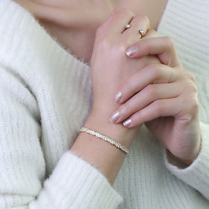 Conception à une rangée Baguette brillante pierre de Zircon femme bracelets de menottes turc bijoux en argent Sterling 925 faits à la main - Product Image 4