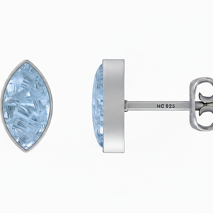 Boucles d'oreilles clous en argent 925 de qualité supérieure, pierre de lune bleue, forme poire, marquise, ovale, fermoir papillon, sertissage en bézel, classique, pour les fêtes - Product Image 3