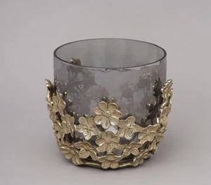 เชิงเทียนโลหะสไตล์วินเทจที่สง่างามน่ารักพร้อมกระจกเหมาะสำหรับเพิ่มการตกแต่งบ้านที่อบอุ่นและทันสมัย - Product Image 4