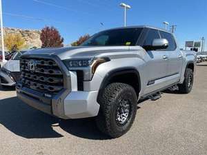 Toyota Tundra 4WD 2023 d'occasion en excellent état - Product Image 6