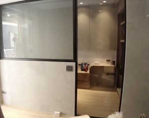 Película decorativa de PVC de vidrio inteligente autoadhesiva moderna conmutable con acabado opaco para baño para diseño de interiores - Product Image 1