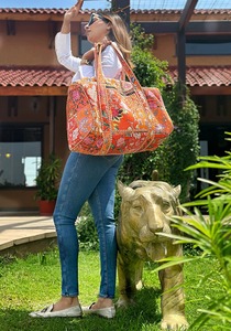 Bolsa de lona acolchada de algodón estampada hecha a mano para estampado Floral Beige cinturón largo desmontable bolso de hombro de Yoga de fin de semana duradero - Product Image 2