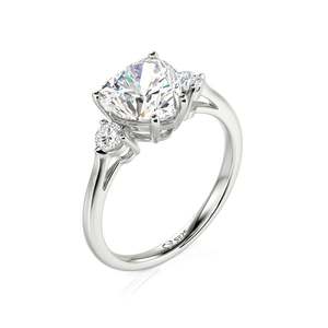 Bague de fiançailles Jeulia pour homme en argent sterling avec trois pierres en moissanite en forme de cœur, style hip-hop - Product Image 2