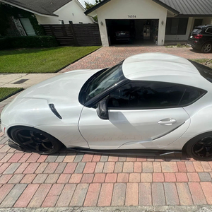 2021 pour Supra 8 cylindres Premium Turbo Engine AWD sièges en cuir léger intérieur ACC régulateur de vitesse - Product Image 1