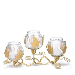 Porte-lampe T en métal et bois Mélange festif de design moderne et de charme rustique Décoration de Noël parfaite pour la maison et le bureau - Product Image 1