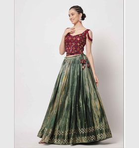 Nouveau Crush exclusif en soie Chinon avec travail en feuille Lehenga Choli avec travail brodé Dupatta - Product Image 1