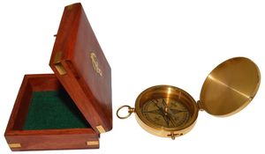 Brújula de Latón de 4 Pulgadas Totalmente Funcional con Caja de Almacenamiento de Madera de Palisandro, Náutica, Pirata, para Senderismo, Camping, Pequeño Llavero - Product Image 6