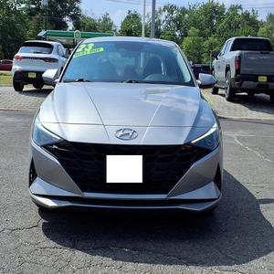 2023 H-y-u-n-d-a-i E-l-a-n-t-r-a SEL FWD bajo kilometraje y precio asequible en stock Listo para envío - Product Image 1