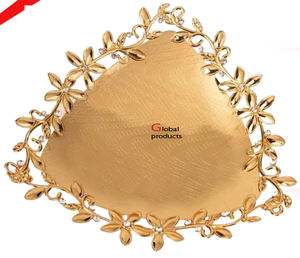 Plateau de service en acier inoxydable en métal fini argenté avec motif de fleurs dorées pour restaurant et bar d'hôtel - Product Image 2