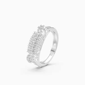 Atractivo anillo de compromiso con diamantes cultivados en laboratorio en forma de racimo redondo de 0.37 quilates en oro amarillo, blanco y rosa de 9 quilates. - Product Image 2