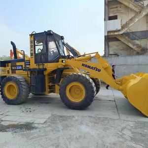 Chargeuse sur pneus d'occasion Komatsu WA320-3, chargeuse frontale, chargeuse de tracteur pour la construction, prix bas, vente chaude en Chine - Product Image 4