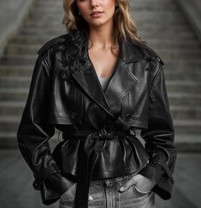 Veste en cuir pour femme respirante et chaude pour l'hiver, vêtements décontractés, veste en cuir pour femme à prix raisonnable - Product Image 4