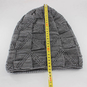 Bonnets légers sur mesure Chapeau Nouveau design Hiver Chaud Jacquard Bonnets Chapeau Vente en gros Bonnets Chapeau - Product Image 5