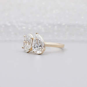 Anillo de Diamantes Ovalados Toi Et Moi con Certificación IGI - Product Image 3