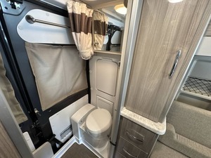 Fournisseur de camping-car motorisé d'occasion 2024 Thor Motor Coach Scope 18M Classe B à gaz à vendre - Product Image 2